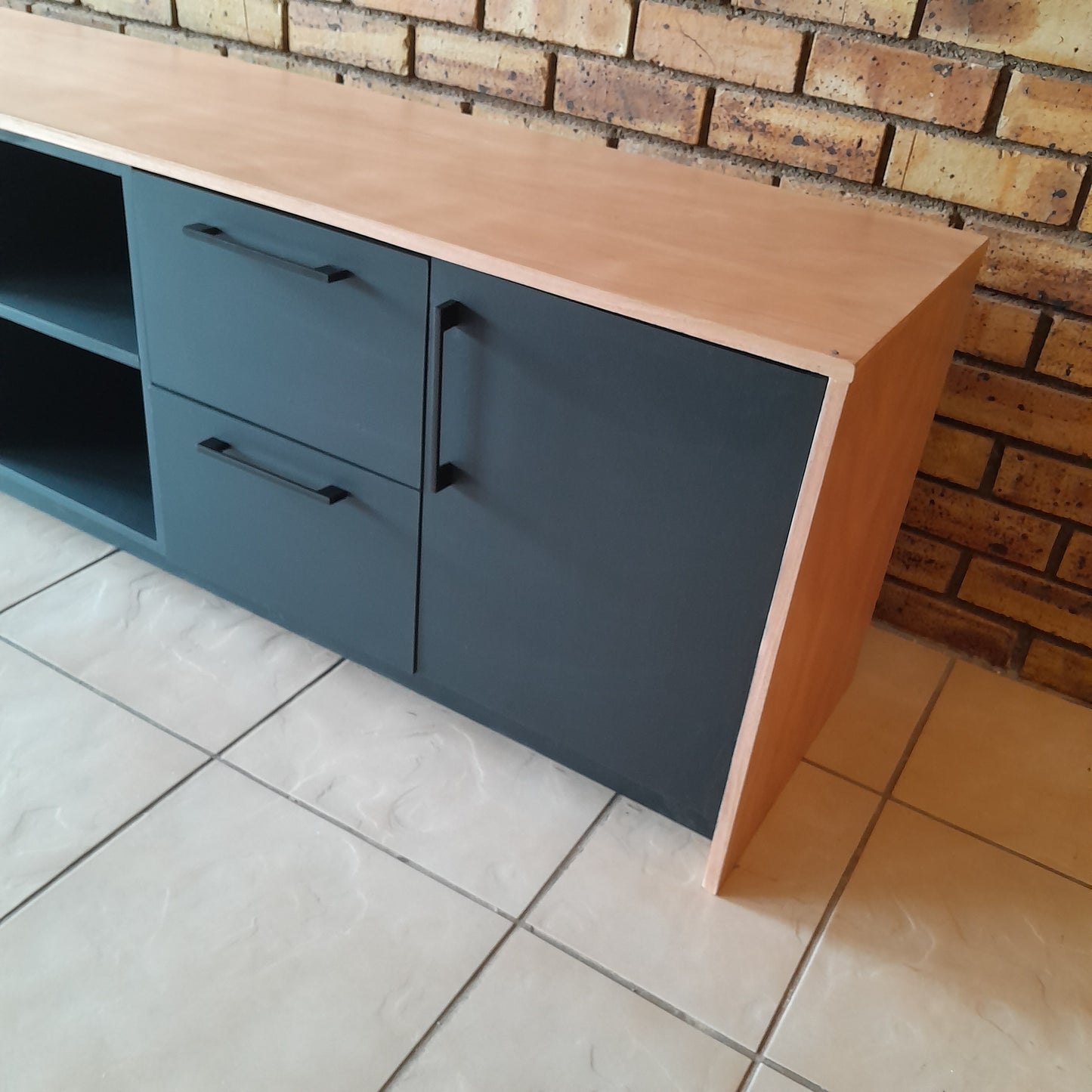 Magnus Okoume TV Stand Unit