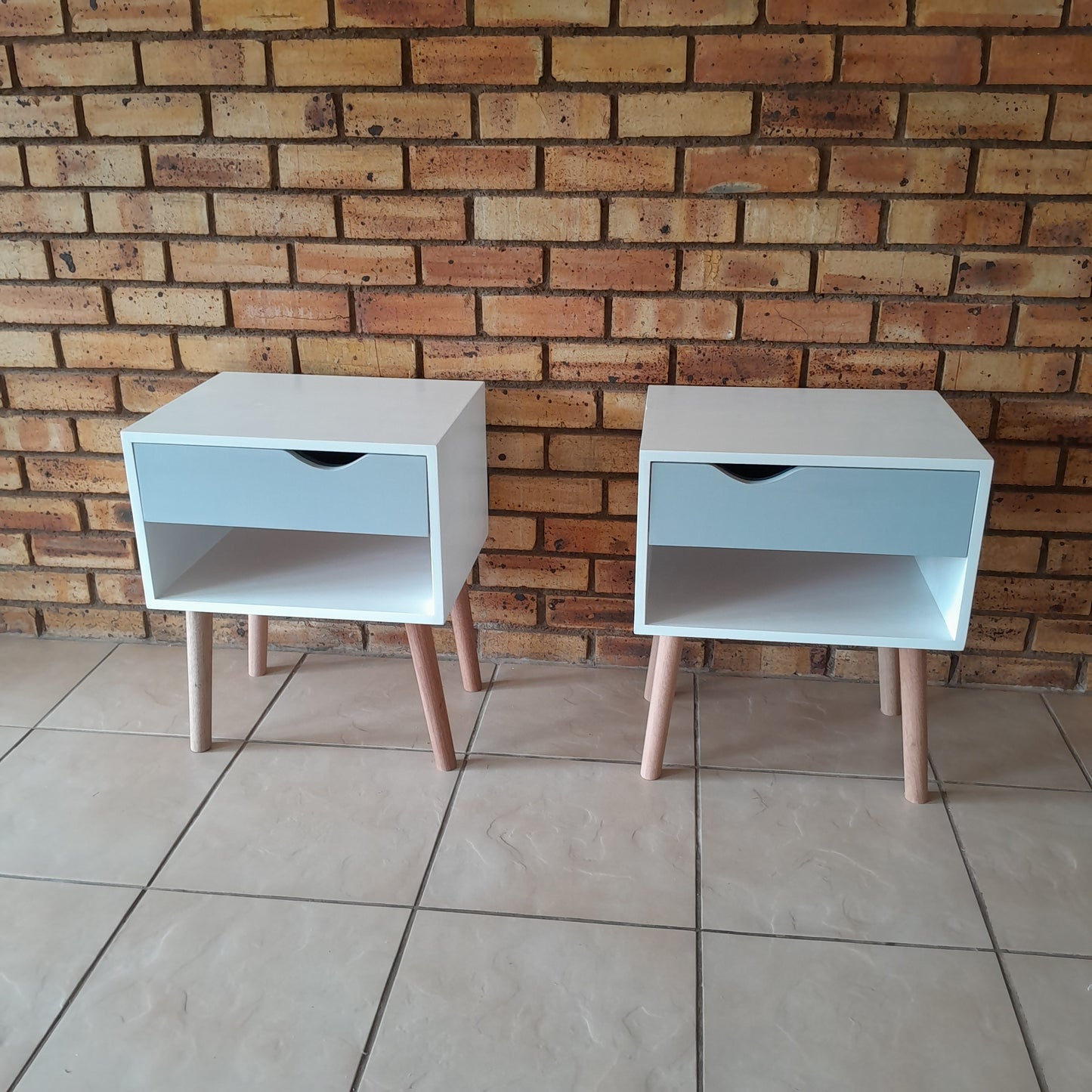 Bakari Bedside Tables (Pair)