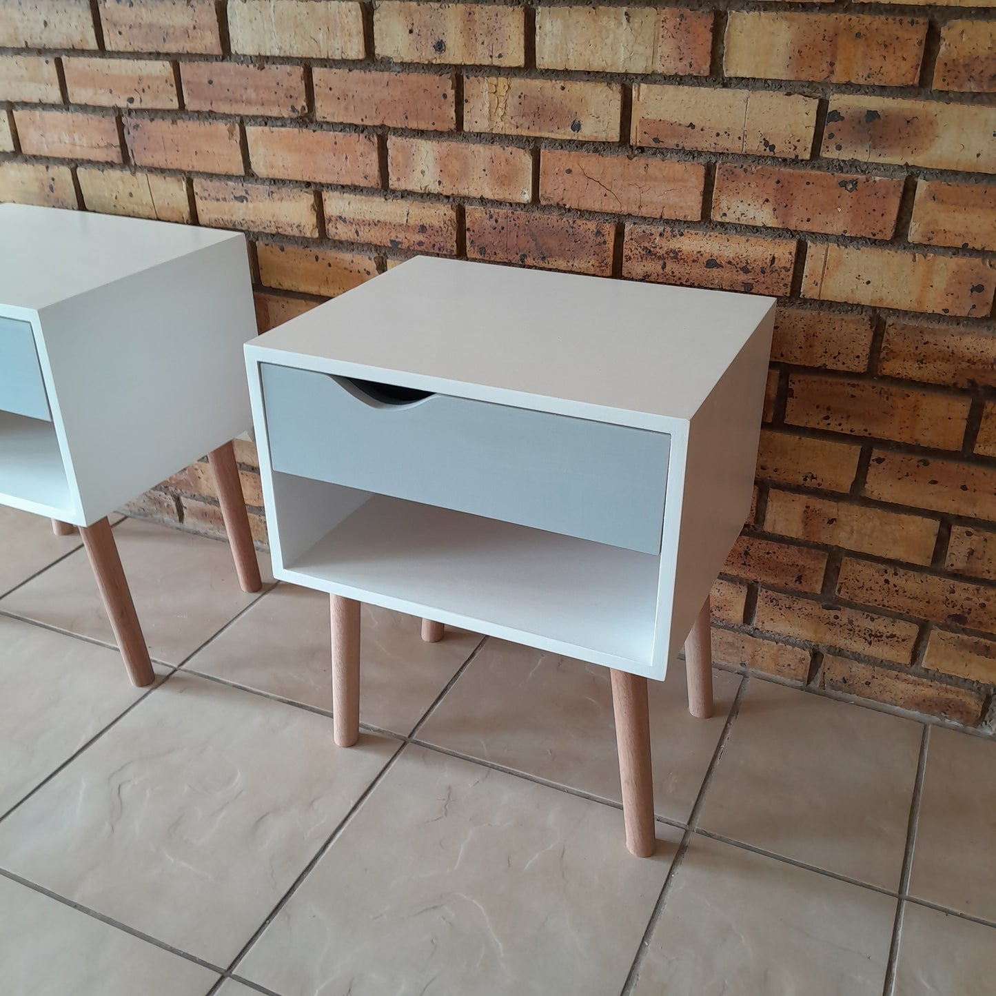 Bakari Bedside Tables (Pair)