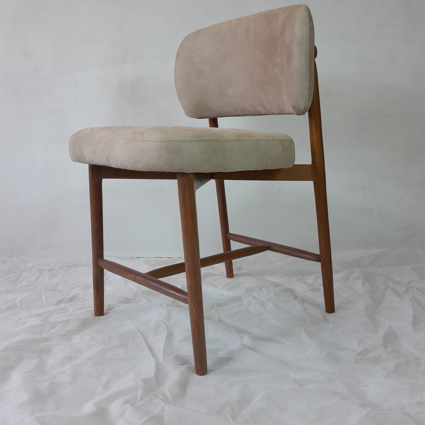 Lunga Barstool