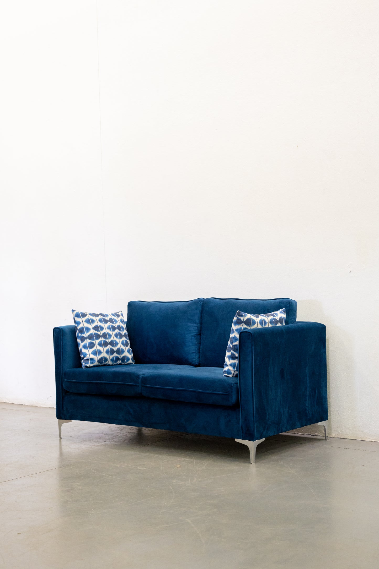Rubina Velvet Couch